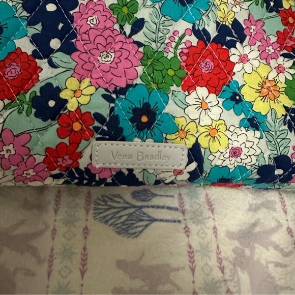 Vera Bradley~ Laptop Case 💐 - Picture 7 of 8